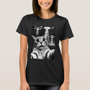 Cat UFO Invasion Funny Cat Meme Retro Alien Cat UF T-Shirt