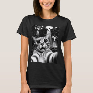 Cat UFO Invasion Funny Cat Meme Retro Alien Cat UF T-Shirt