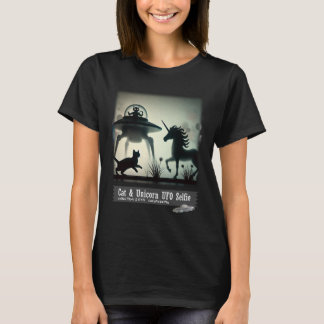 Cat & Unicorn UFO Selfie: Alien Ship (woman) #05 T-Shirt