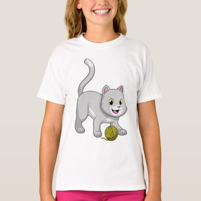Cat with Wool yarn ball T-Shirt (Front)