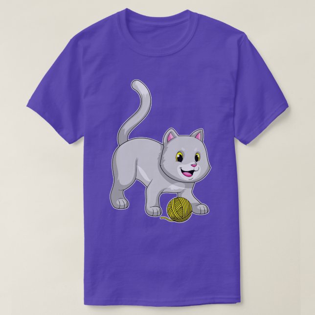 Cat with Wool yarn ball T-Shirt (Design Front)