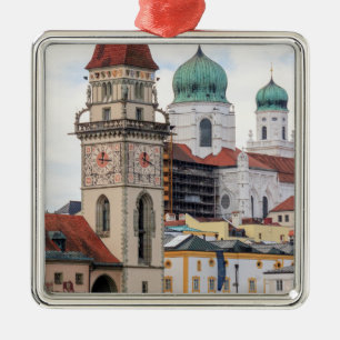 Cathedral of St. Stephan Metal Ornament