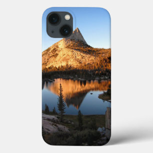 Cathedral Peak Sunset - John Muir Trail - Yosemite iPhone 13 Case