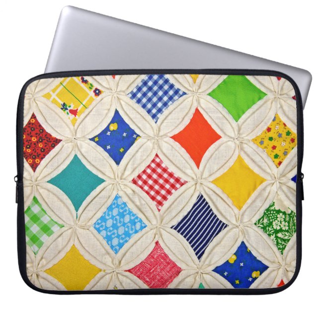 Cathedral Window Quilt Design Laptop Sleeve (Front)