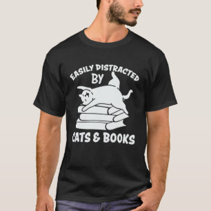 Cats And Books   Cute Cat Owner Cat  Cat Mom T-Shirt