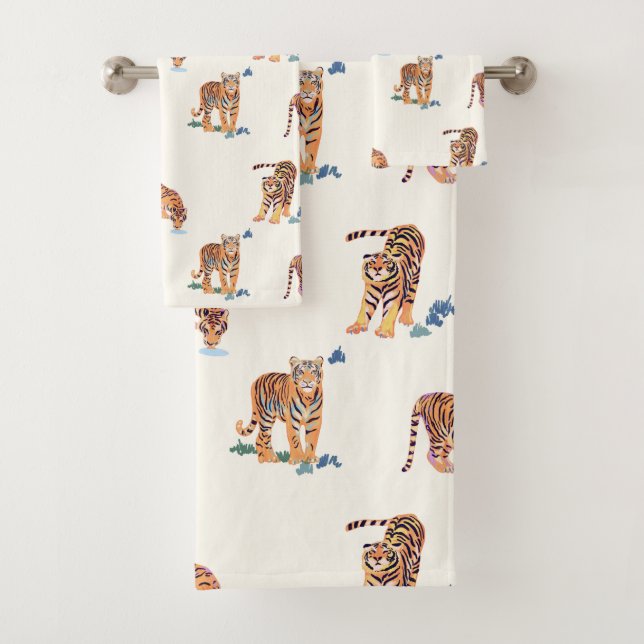 Cats Meow Tigers on Ivory Bath Towels (Insitu)