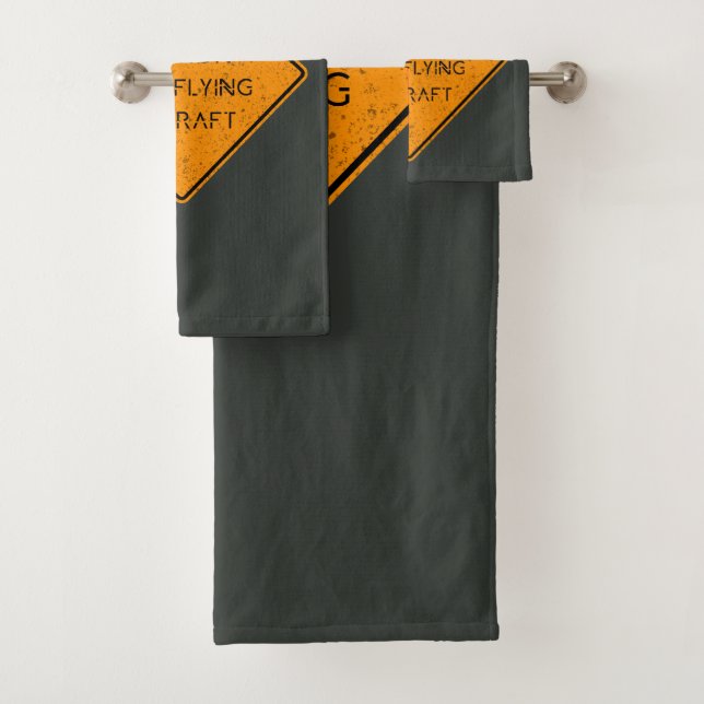 Caution Low Flying Aircraft ✈️ Bath Towel Set (Insitu)