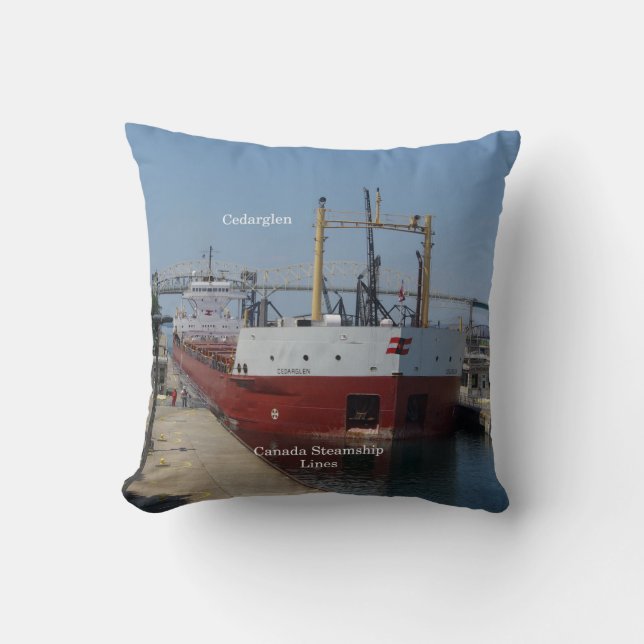 Cedarglen square pillow (Front)