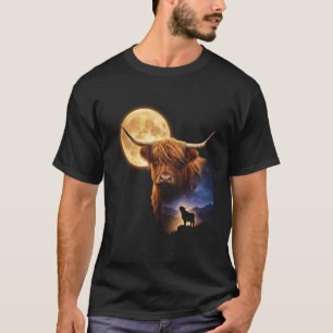 Celestial Highland Cow Howling Moon Vintage 90s Re T-Shirt