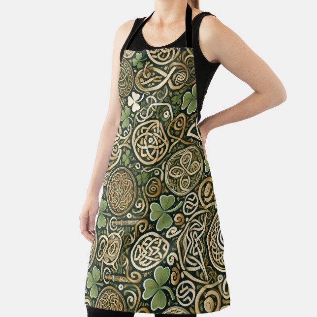 Celtic Bloom Apron (Insitu)