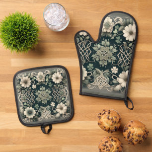 Celtic Clover Floral Charm Oven Mitt & Pot Holder Set