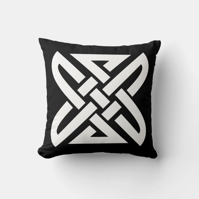 Celtic Knot 4-point Cushion (Front)