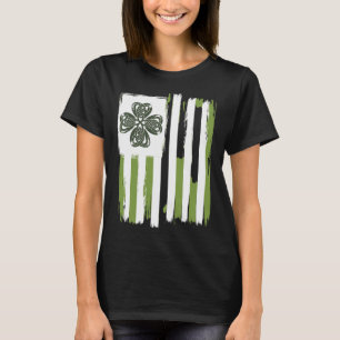 Celtic Knot Four Leaf Clover Stripes Design St Pat T-Shirt