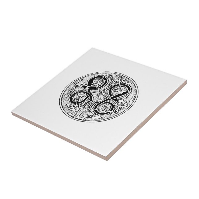 Celtic knotwork on any colour ceramic tile (Side)