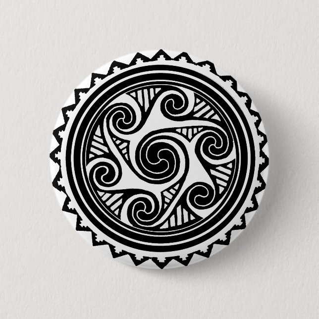 Celtic Triskele 6 Cm Round Badge (Front)