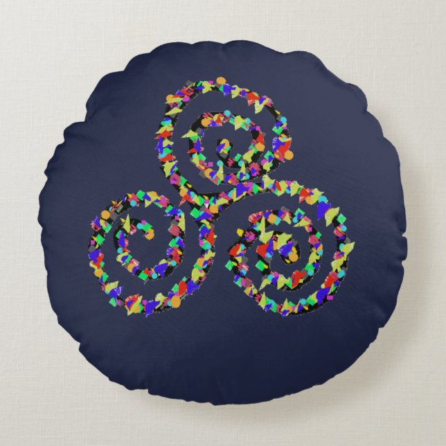Celtic Triskelion Strength Round Cushion (Front)