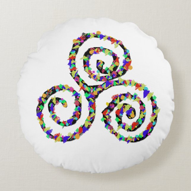 Celtic Triskelion Strength Round Cushion (Front)
