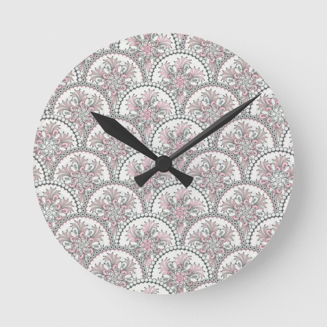 Centle Vintage Pattern Round Clock (Front)