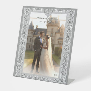 Ceramic lace grey pedestal sign