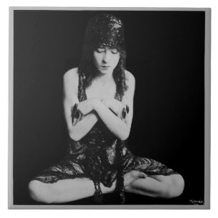 Ceramic tile with Vintage Dancer