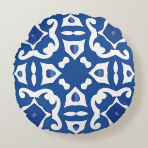 Ceramic tiles azulejo portugal. Vintage seamless p Round Cushion