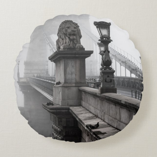 CHAIN BRIDGE, BUDAPEST ROUND CUSHION (Front)