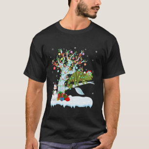 Chameleon Xmas Lighting Tree Santa Hat Chameleon C T-Shirt