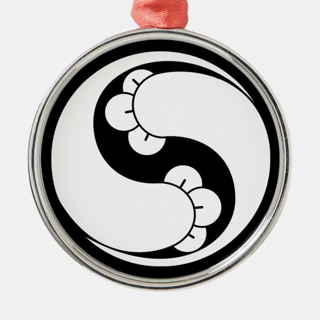 Changed shape two clove swirls metal tree decoration (Front)