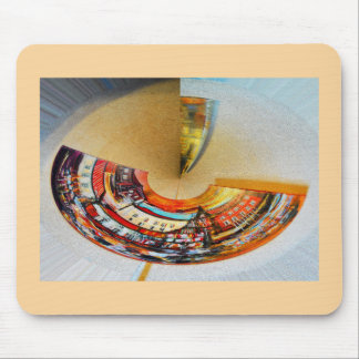Changing city mouse pad