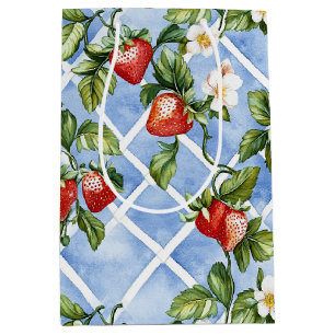 Charming Strawberry & Leaf Pattern – Vintage (2) Medium Gift Bag