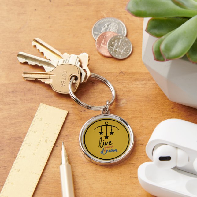 "Chase Your Dreams Keychain" Key Ring (Desk)