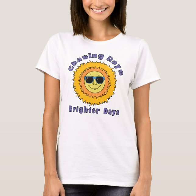 Chasing Rays    T-Shirt (Front)