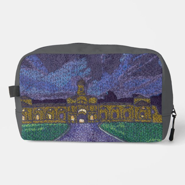 Chatsworth stables dopp kit (Front)