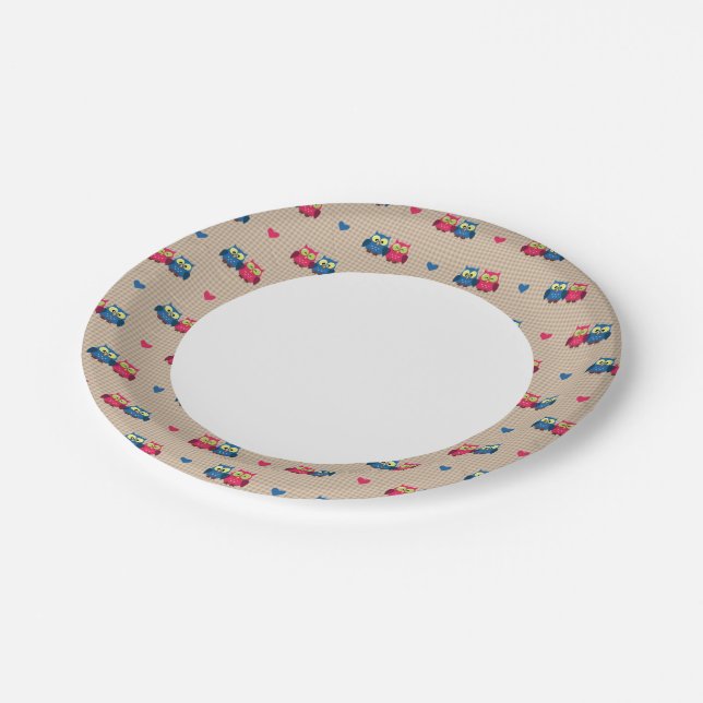 Checked pattern with love owls paper plate (Angled)
