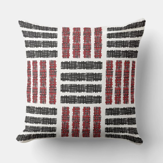 CHECKERBOARD DESIGN Retro Throw Pillow (Front)