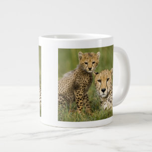 Cheetah, Acinonyx jubatus, with Cub Large Coffee Mug