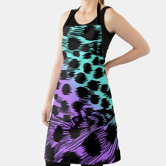 Cheetah Animal Print Pattern Apron (Insitu)