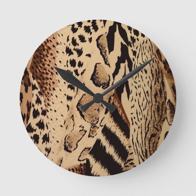 Cheetah Pattern Round Clock (Front)