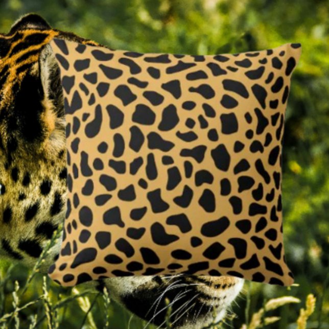 Cheetah Print Cushion (Creator Uploaded)