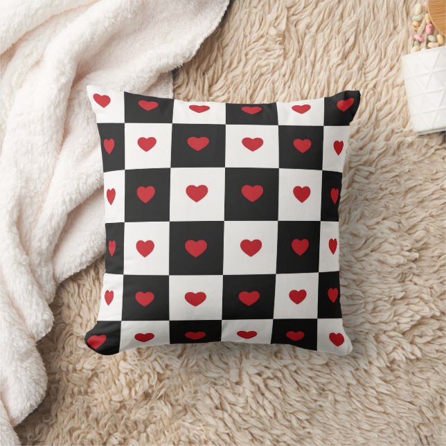 Chequerboard Hearts Delight Cushion (Blanket)