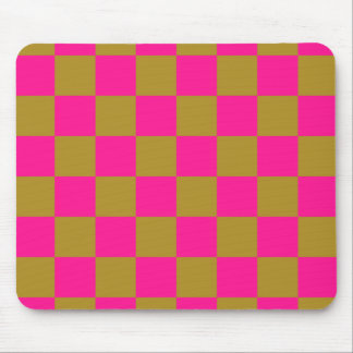 Chequerboard pink gold mouse pad