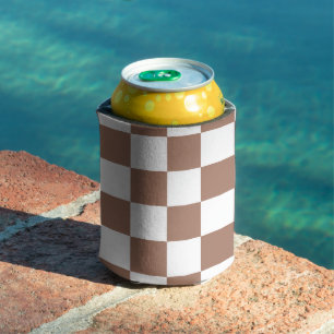 Chequered Pattern in White and Mocha Mousse Can Cooler