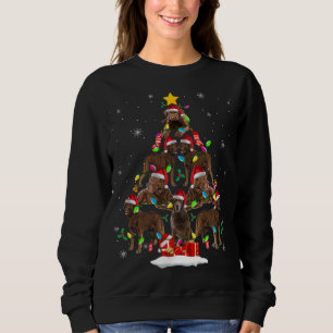 Chesapeake Bay Retriever Christmas Tree Funny Sant Sweatshirt