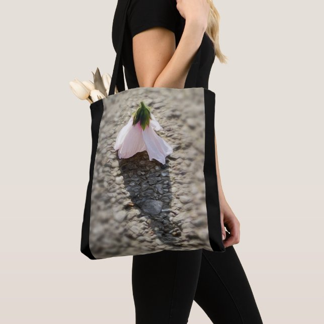 Chess pawn flower tote bag (Close Up)