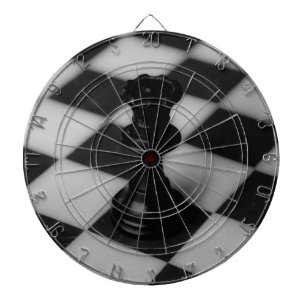 Chess queen dartboard