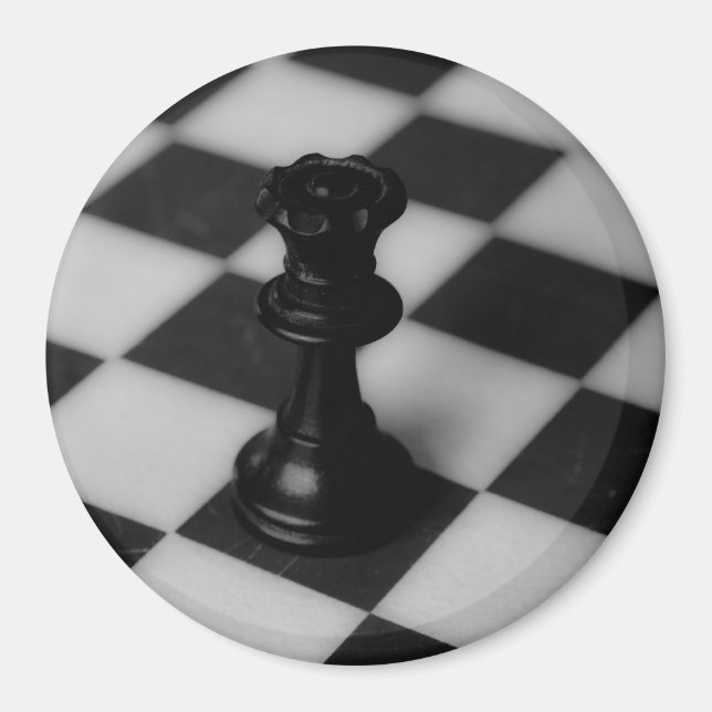 Chess queen magnet (Front)