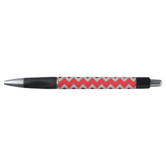 Chevron pattern in shades of red (Front)