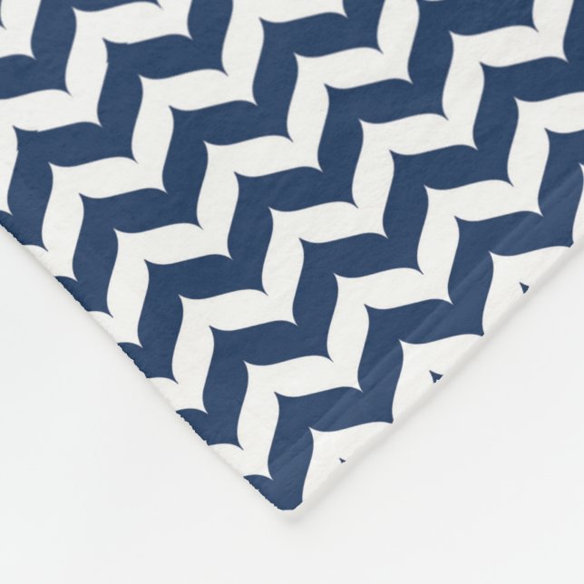 Chevron Zigzag Wingtip Stripe Pattern Fleece Blanket (Corner)