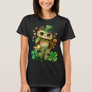 Chibi Owl Adorable St Patrick's Day Bird Cute C T-Shirt