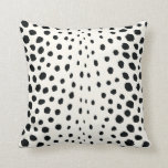 Chic black white cheetah print pattern monogram cushion<br><div class="desc">Chic sophisticated stylish cheetah print pattern design with customise monogram, the cool modern leopard animal print in classy black and white give this design a contemporary and unique look. Cool unique gifts idea. Custom the personalised monogram with your own name and initial, you can also click "customise it!" button under...</div>